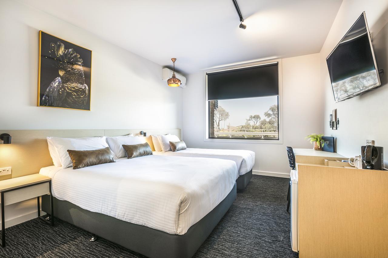 Hotel Nightcap At The Cheeky Squire Frankston Exterior foto